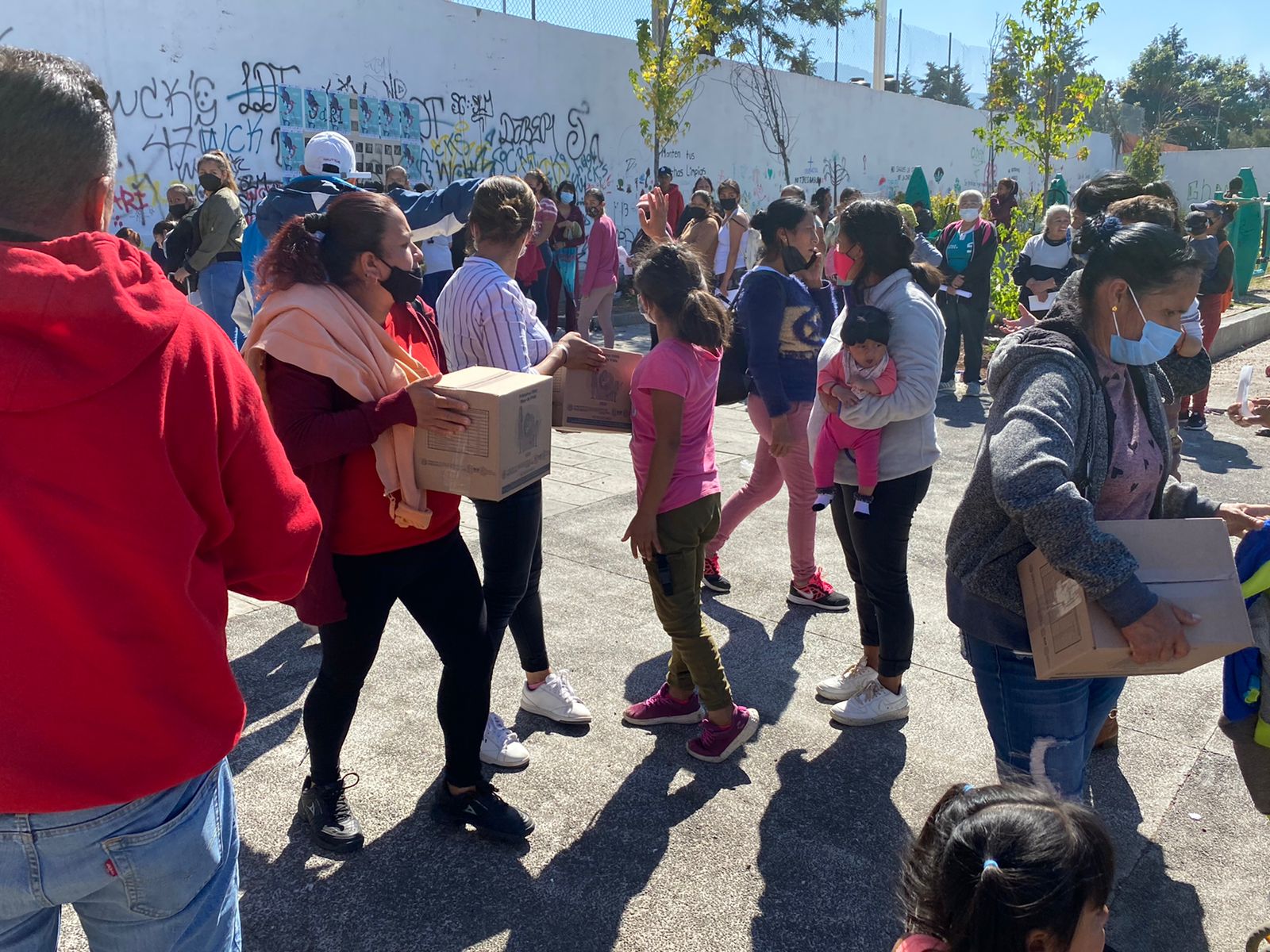 DIF | Entrega DIF Michoacán dotaciones alimentarias a familias del sur ...